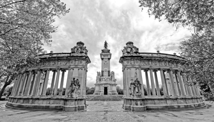 Le Monument Alphonse XII dans le Parc Retiro de Madrid - Espagne - 06/05/16