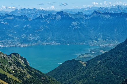 Montreux et le bout du Lac Léman depuis la Dent d’Oche - Haute-Savoie - Août 2023