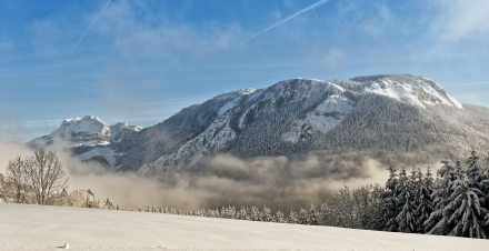 Le Mont Billiat à gauche, la pointe d’Ireuse à droite depuis Le Plateau des Mouilles - Bellevaux - Haute-Savoie - 16-01-21