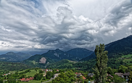 Asperatus dans le ciel de Reyvroz - Haute-Savoie - 19/05/18