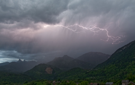 Orage au dessus de Reyvroz - 13/05/24