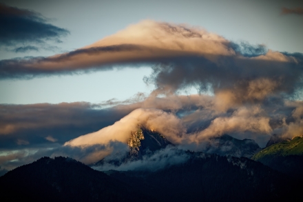La Dent d’Oche dans les nuages - 23/06/24