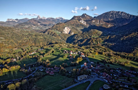 Reyvroz en Automne - Photo prise en Drône - Haute-Savoie - 21/10/21