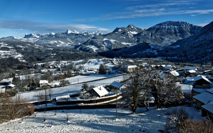Reyvroz sous son premier manteau blanc de la saison - Chablais - Haute-Savoie - 12/12/21
