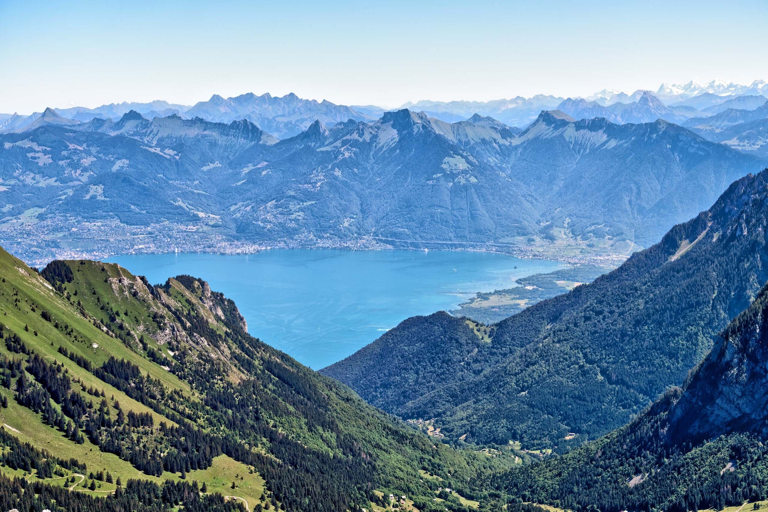 Le Bout du Lac Léman et la Suisse depuis le Col de Planchamp - Dent-d’Oche - Haute-Savoie - 27/07/20