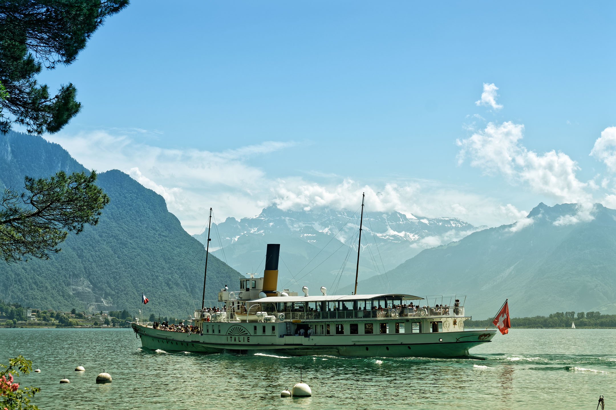 Le bateau l’"Italie" arrivant sur Montreux - Lac Léman - Canton de Vaud - Suisse - 26/06/21